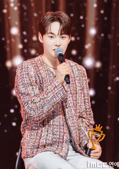 박서진, 트롯 귀공자 눈빛