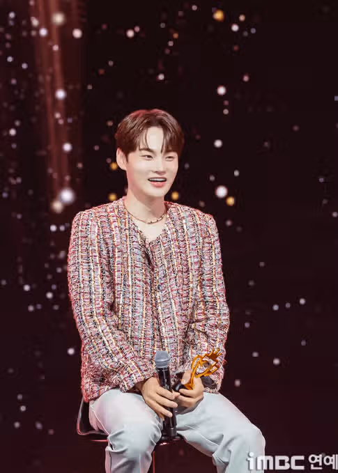 박서진, 트롯 귀공자 눈빛