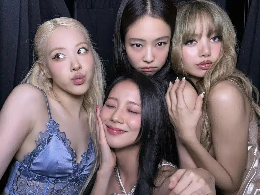 Such a pretty BLACKPINK 9th anniversary photo💞