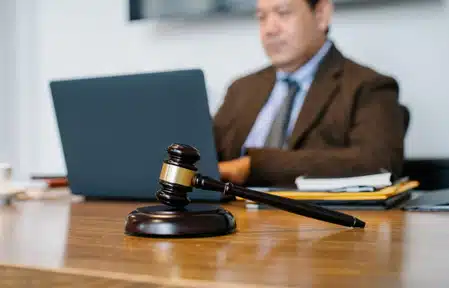 alt=어쏘-뜻,어쏘-변호사-뜻,Associate-뜻,어쏘-파트너,로펌-변호사