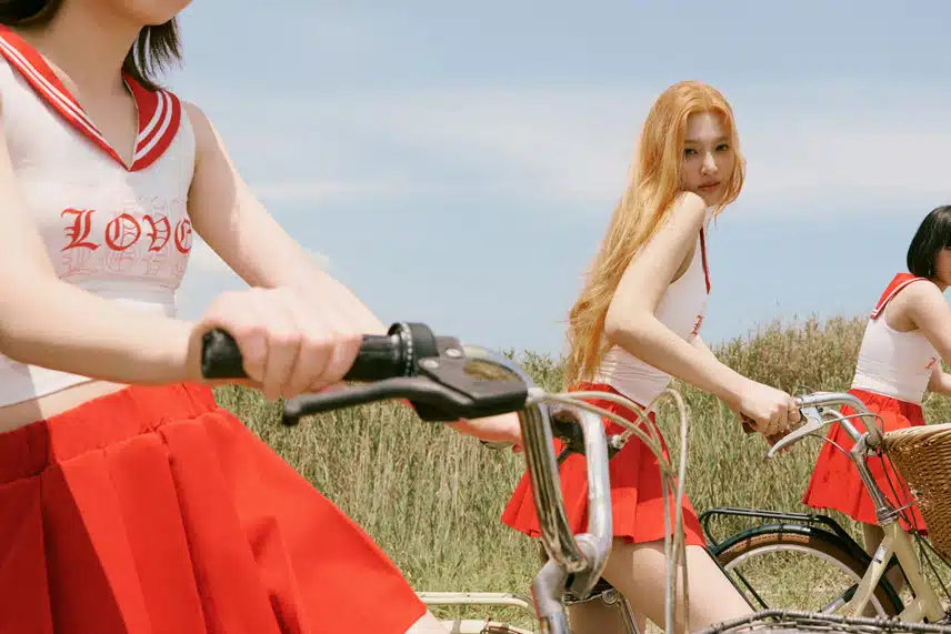 Las fotos teaser del primer miniálbum de Joy son refrescantes en sí mismas.