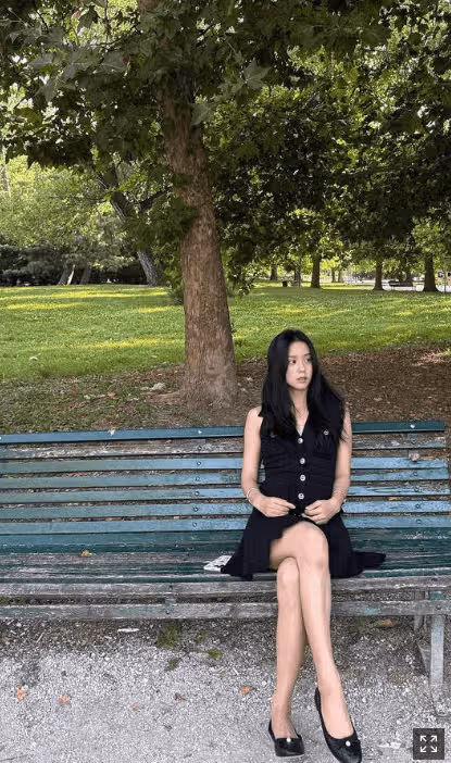 Jisoo reveals her daily life photos ~ She's so pretty!