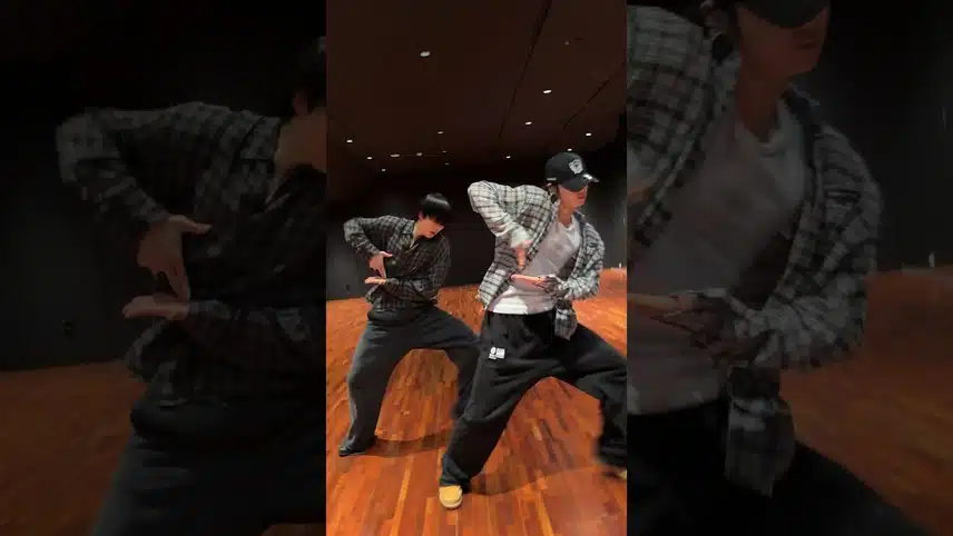Hyola 的 Killin' It Girl
