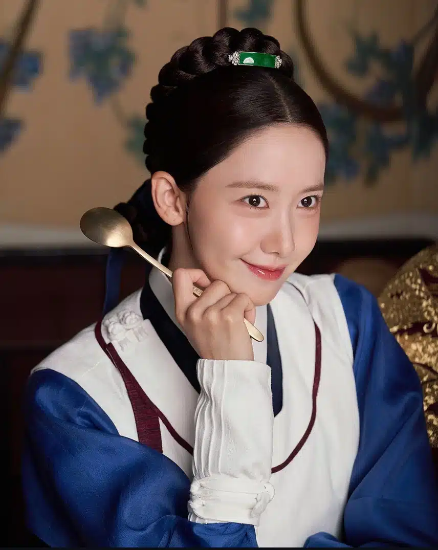 폭군의 셰프 윤아님 스틸컷인가본데 예쁘네요.