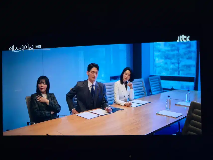 에스콰이어는 드라마가 너무 순삭이에요 