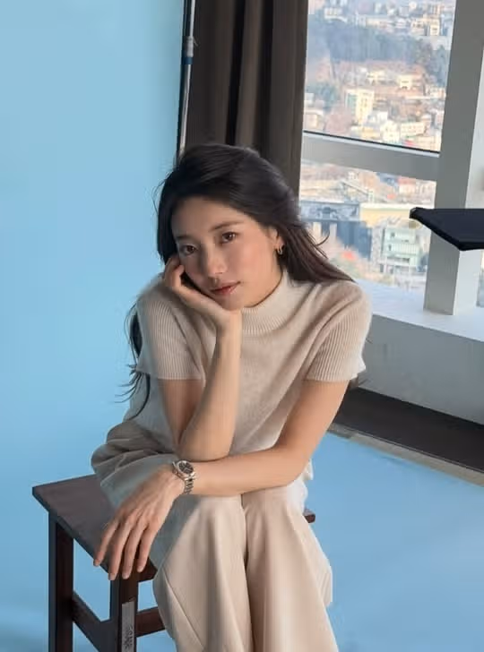 Suzy posted a photo of a watch brand pictorial on Instagram
