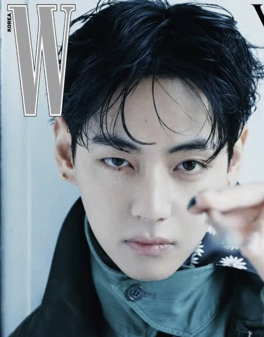 V's masculine scent that can be felt even through nails