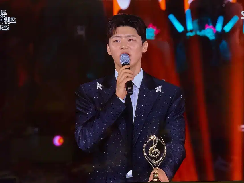 트롯뮤직어워즈2025 삶 & 10대가수상 수상!! 