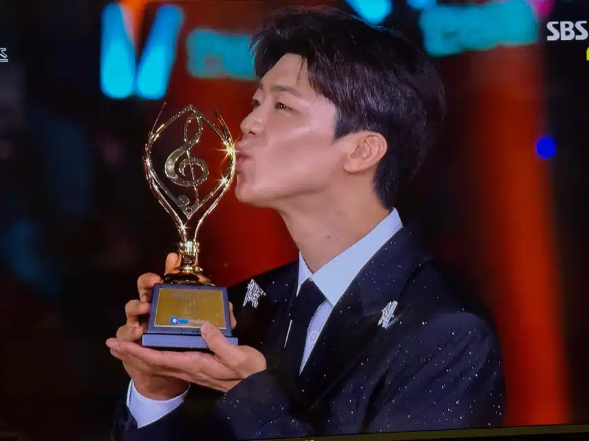 트롯뮤직어워즈2025 삶 & 10대가수상 수상!! 