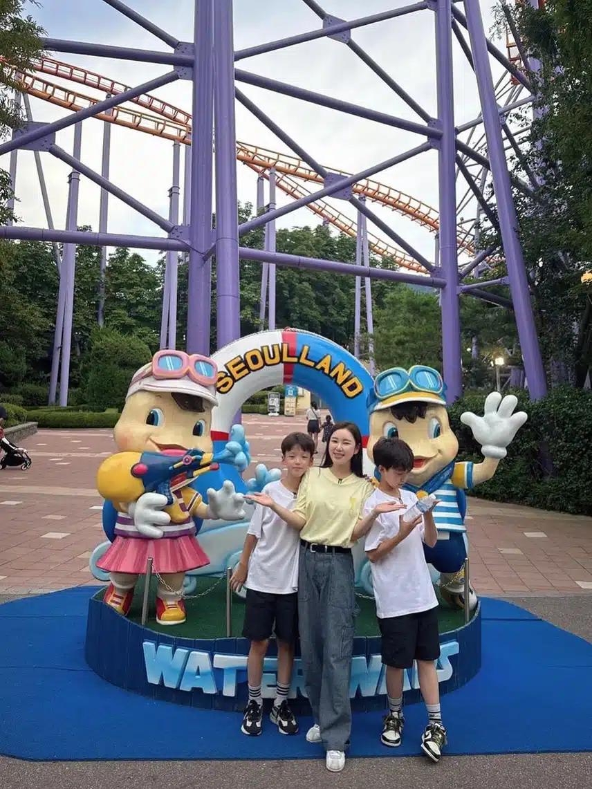 조카들과 서울랜드에서 사진찍은 가인님