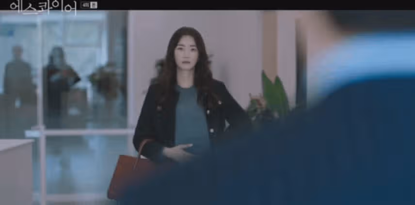 연아의 캐릭터 설정도 참 묘하네요