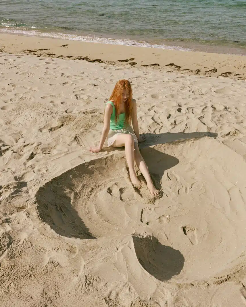 Joy teaser images with a Pinterest feel for each photo that pops up
