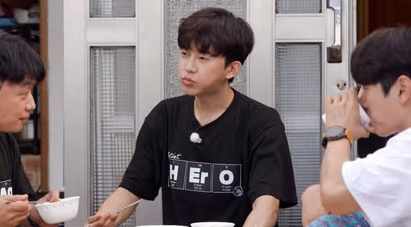 새로운 예능 섬총각 영웅 티저 영상 공개 됐어요