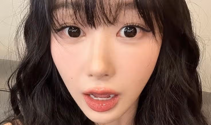 Les yeux de Giselle sont vraiment grands, alors elle porte aussi de très grandes lentilles. Haha