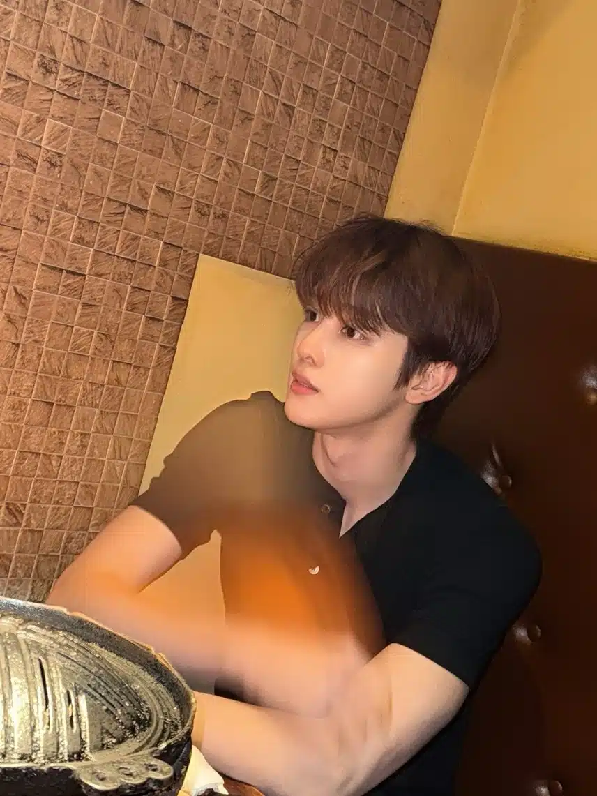 음식 기다리고 있는데 성찬 얼굴 레전드네요