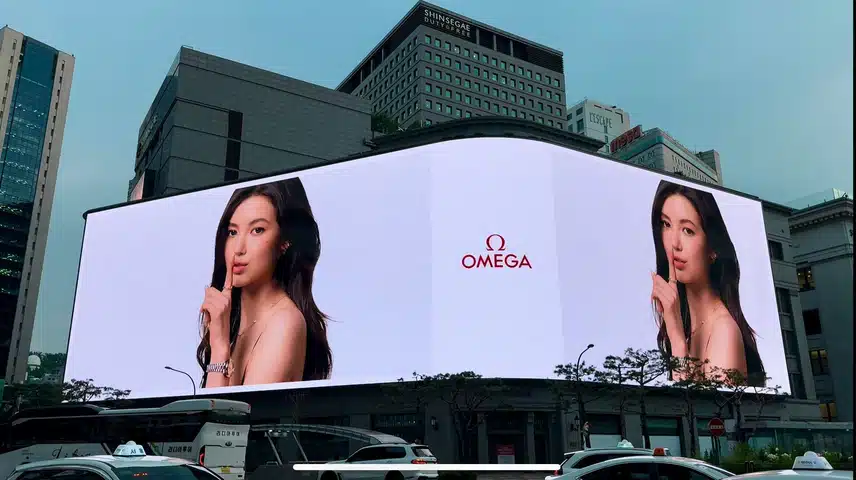 If you pass by the Shinsegae Department Store main branch, you might be able to see Daniel's pictorial.