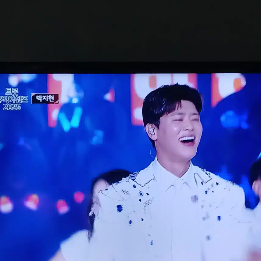 트롯 뮤직 어워드에서 빛나는 박지현님이에요