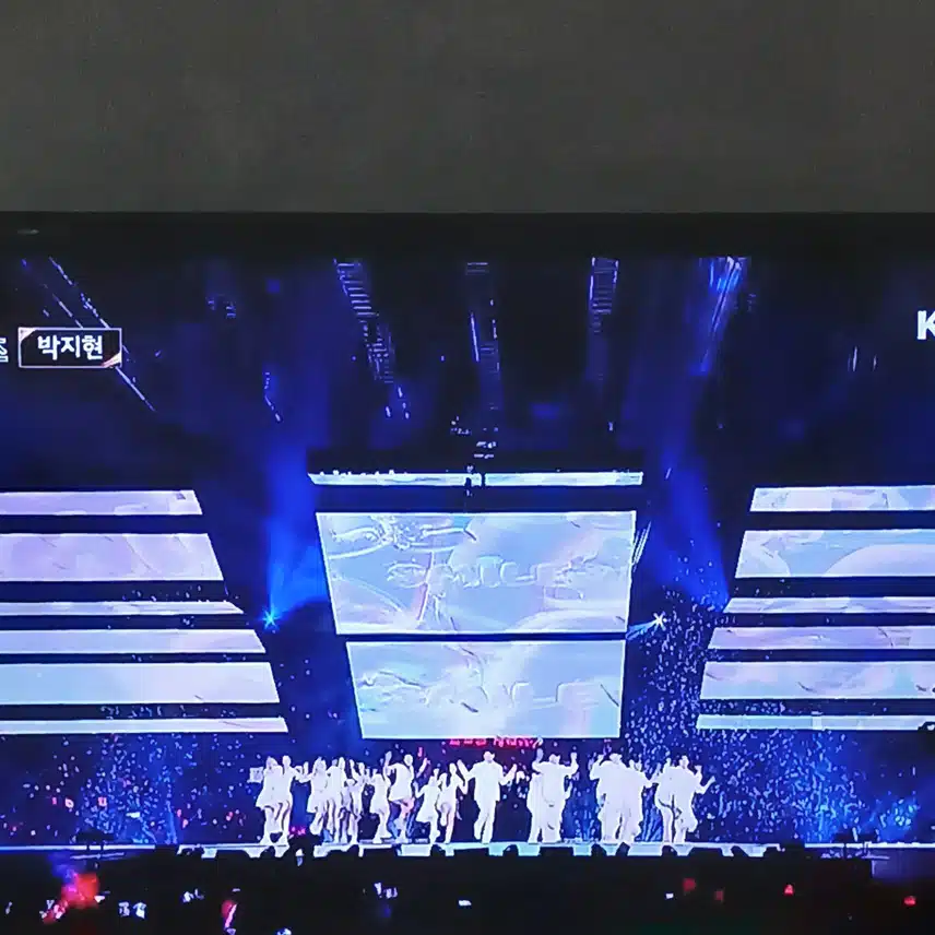 트롯 뮤직 어워드에서 빛나는 박지현님이에요