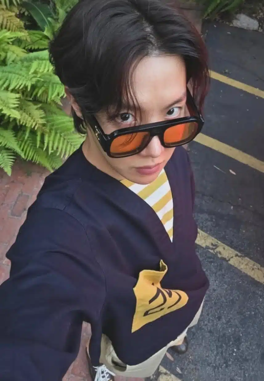제이홉님의 다양한 선글라스 샷