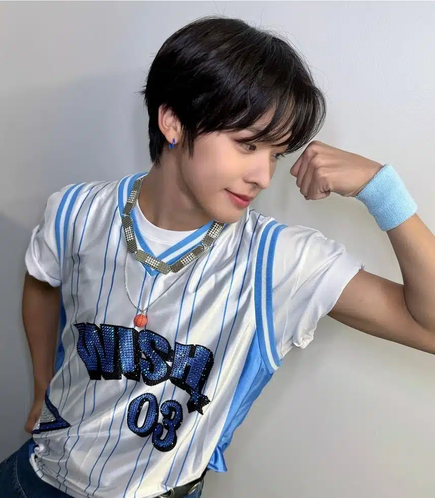 The more I look at him, the more charming he is. He's so cute.