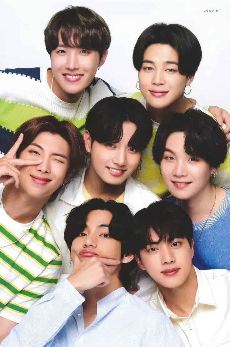방탄이들 단체 셀카 언제 봐도 참 흐뭇하네요.