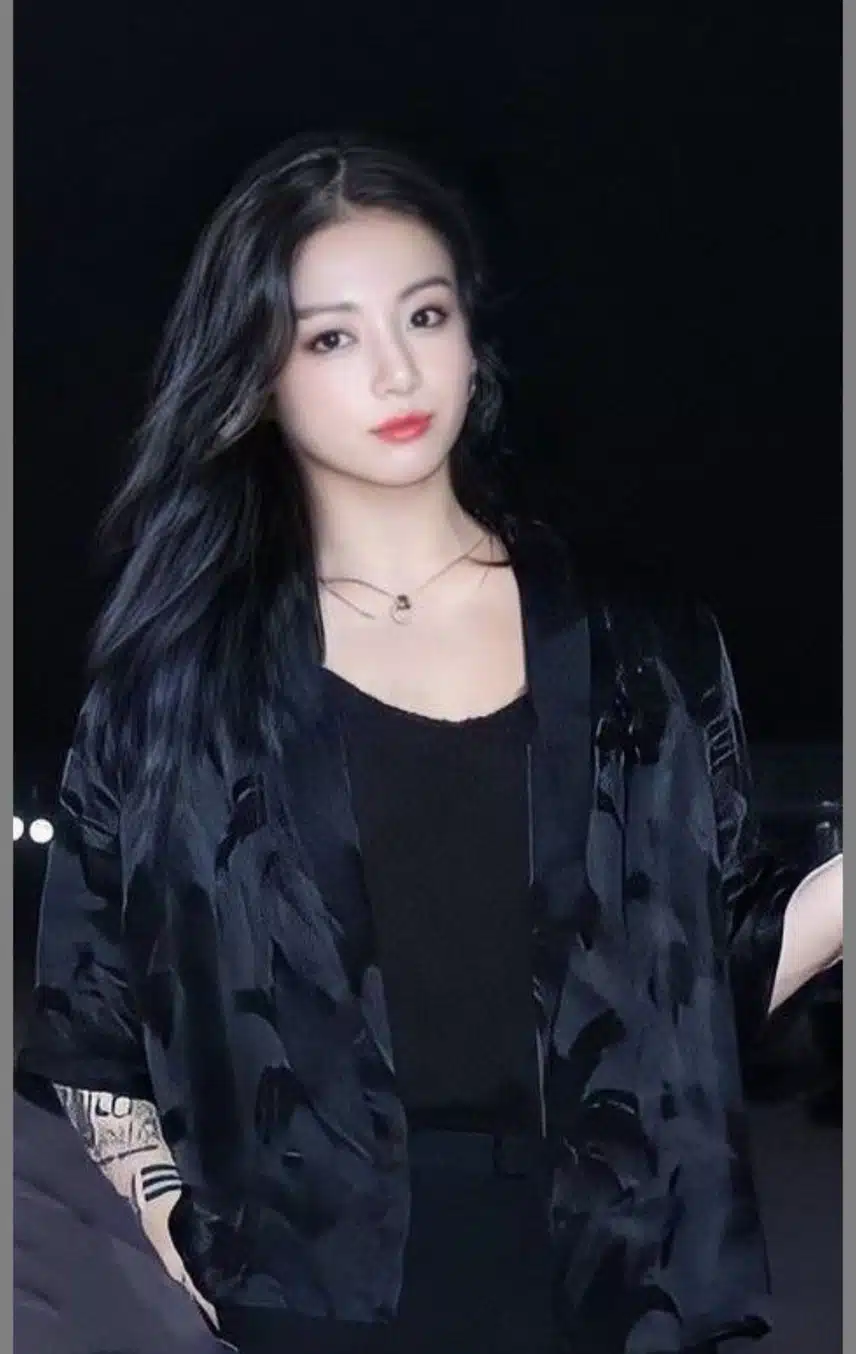 Mirada de chica Jungkook😍😍
