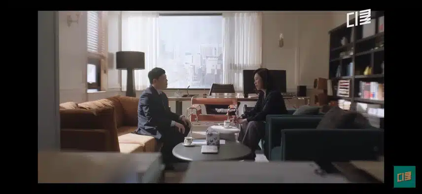 하상기와 김형민의 두 인물의 관계 변화가 흐뭇합니다