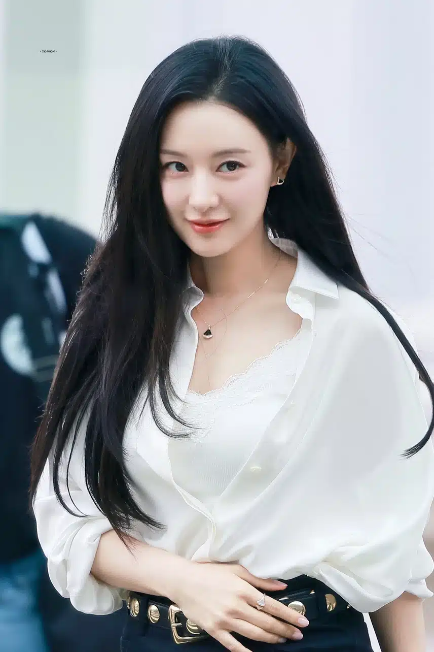 지원언니의 이목구비 정말 완벽 그자체 😍😍