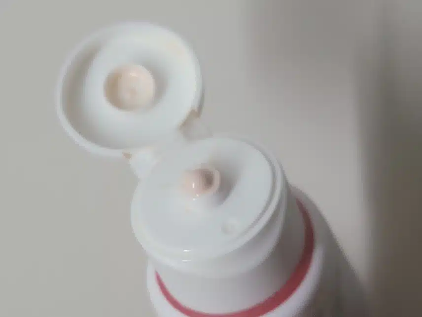 톤업 선크림 기름지지않은 제품 있을까요?