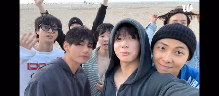 È così bello vedere una foto di gruppo dopo così tanto tempo!