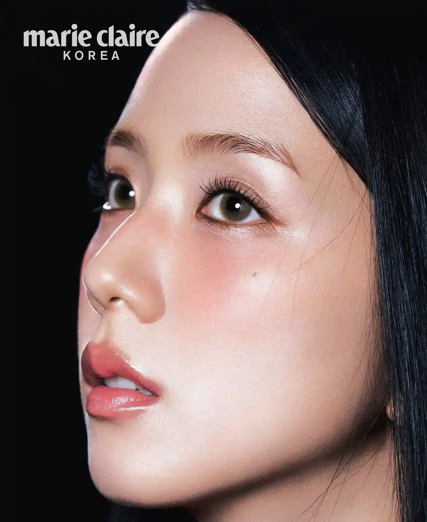 Servizio fotografico Dior Beauty x Marie Claire che mostra solo la bellezza di Jisoo