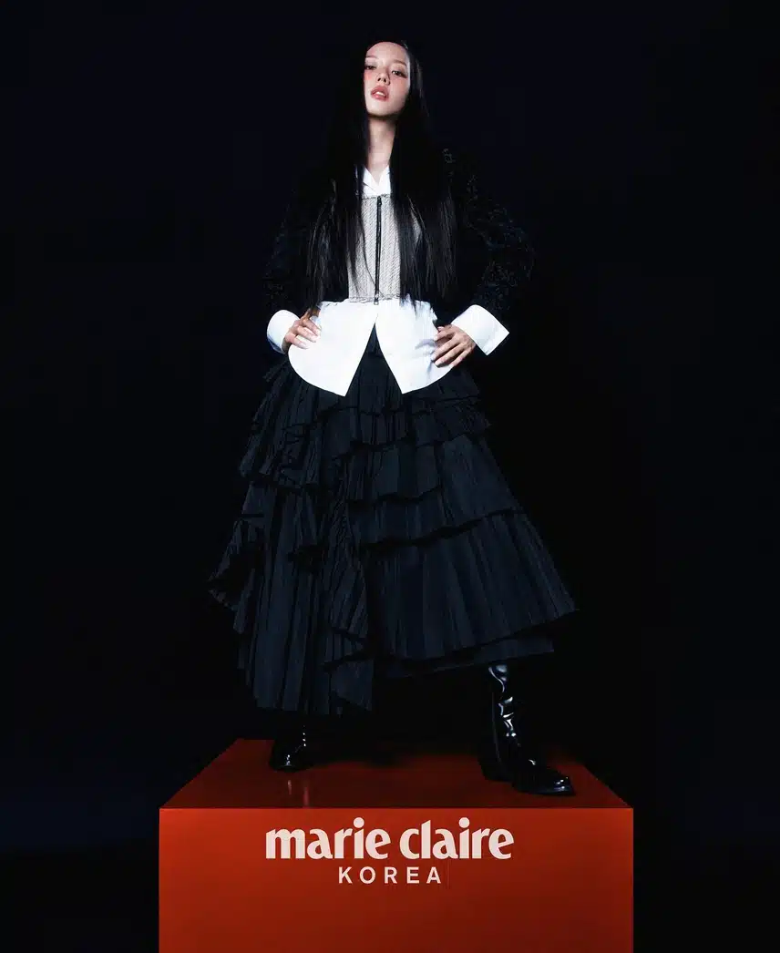 Servizio fotografico Dior Beauty x Marie Claire che mostra solo la bellezza di Jisoo
