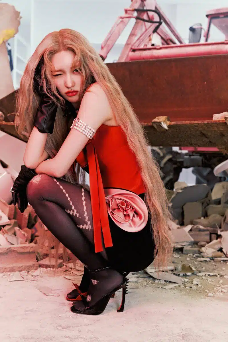 Foto conceptual del cuarto álbum de Ive, IVE SECRET