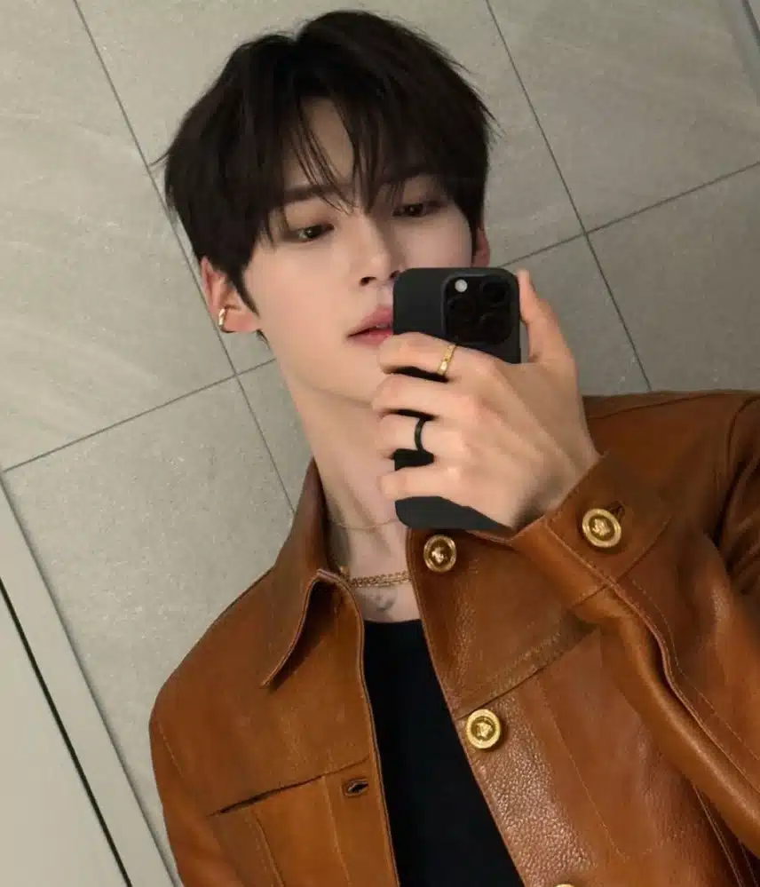 Hanbin, tes photos dans le miroir me rendent fou