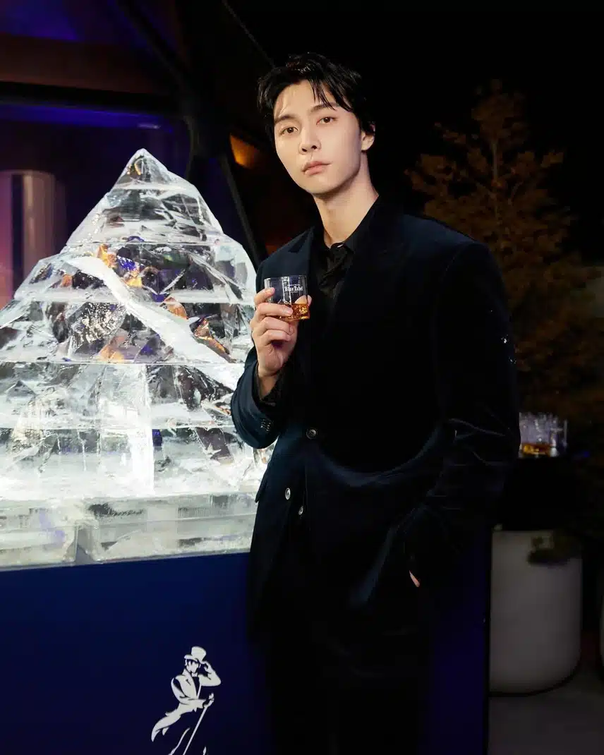 ¡Salud por mi éxito! Johnny Suh x Johnnie Walker Blue Label