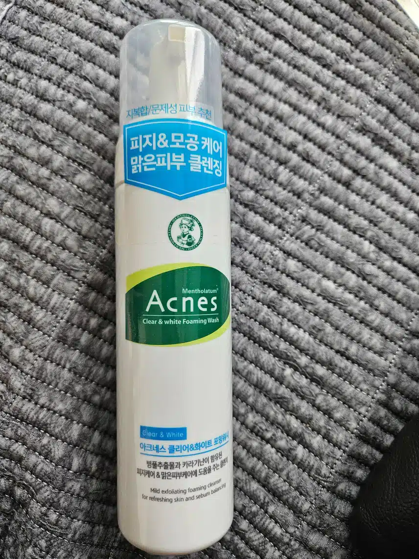 아크네스 클리어 앤 화이트 포밍워시